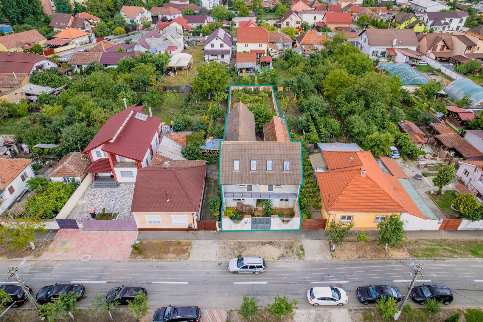 Vilă P+E+M în Bujac - Poză 2