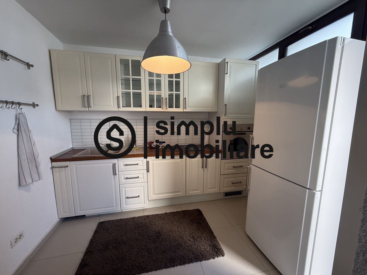 Casa centrala zona Siloz P+M - Poză 6