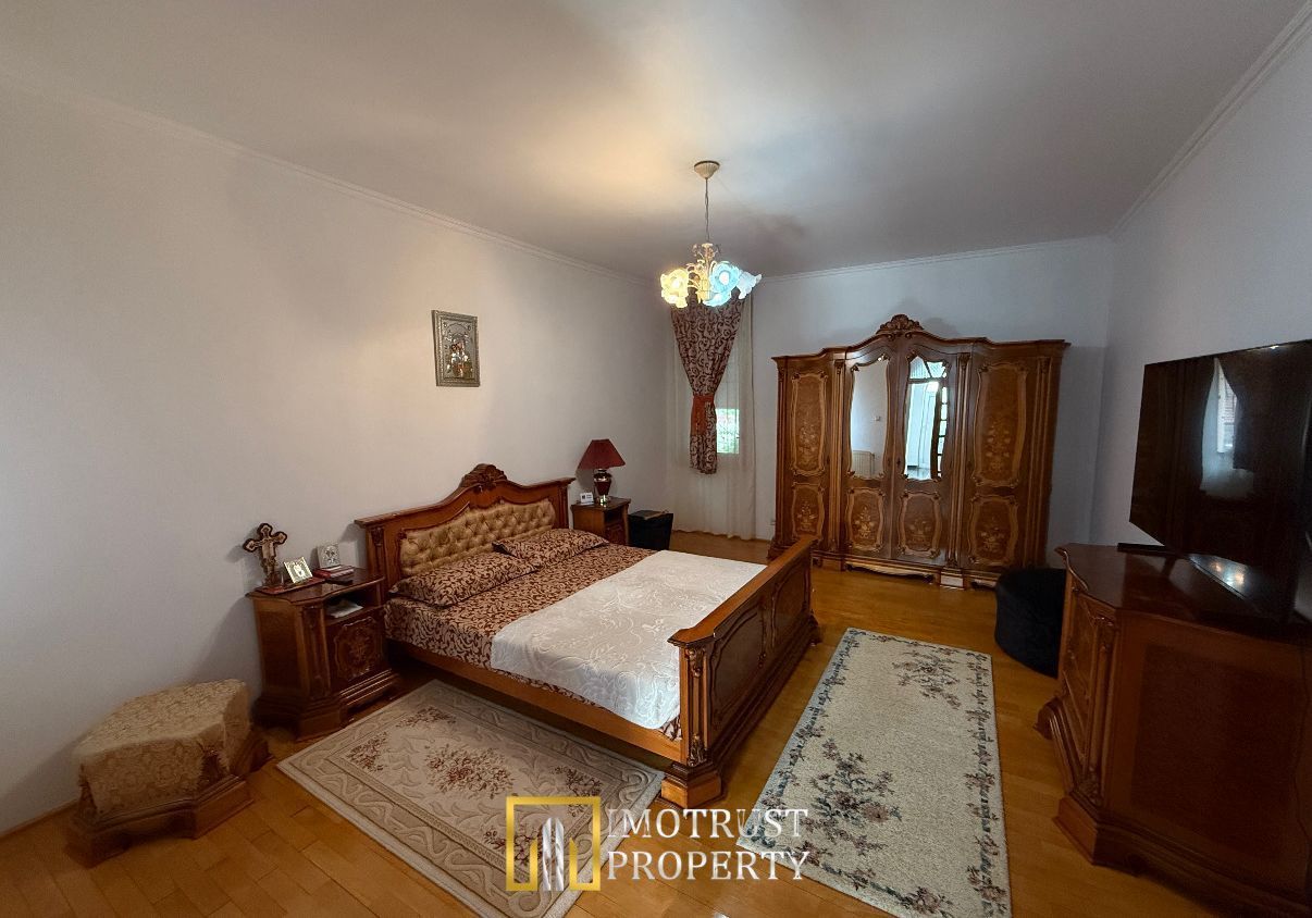 🏡 VILA DEOSEBITĂ DE VÂNZARE ÎN ARAD – ZONA CENTRALĂ - Poză 11