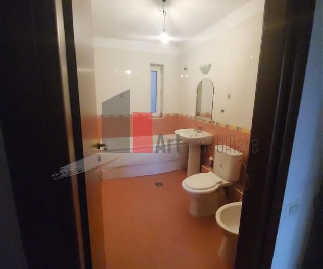 Apartament 3 camere Vitan metrou Mihai Bravu - Poză 15