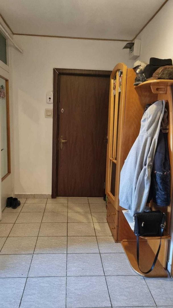 Apartament 3 camere, decomandat, Micro21 - Poză 6