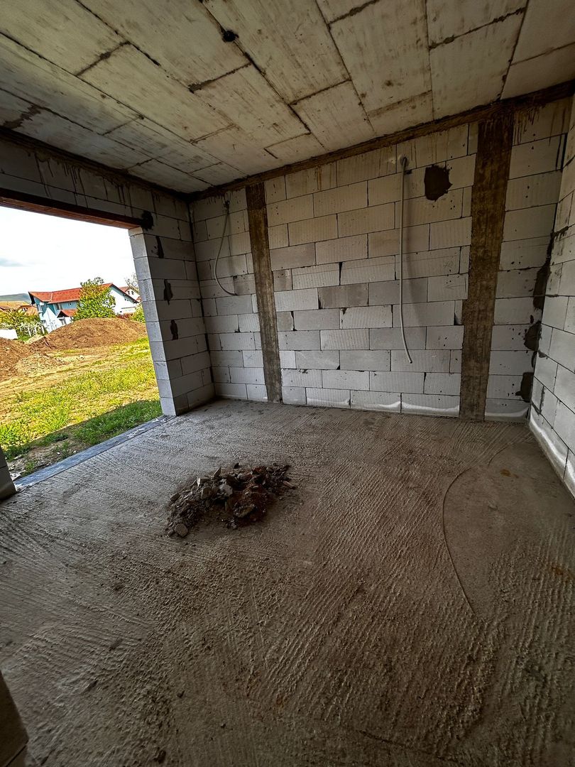 Casa la rosu de vanzare in Alba Iulia - Poză 9