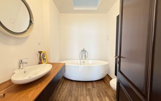 CASA ART-DECO CONSOLIDATA in 2011 cu gradina de 160 mp - Poză 17