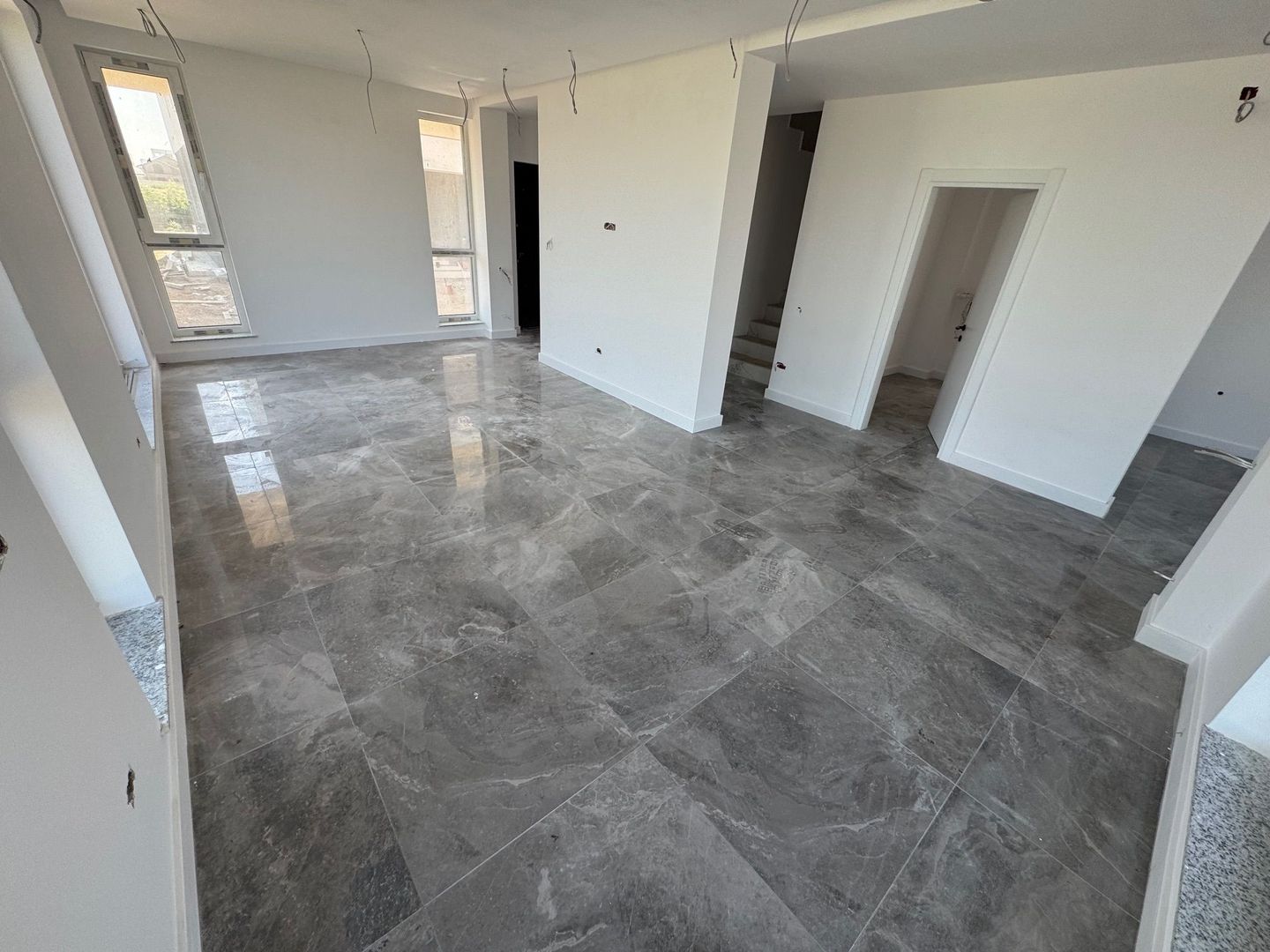 Vile Tunari, zona BUNA, Toate Utilitatile, curte 350m2 - Poză 6