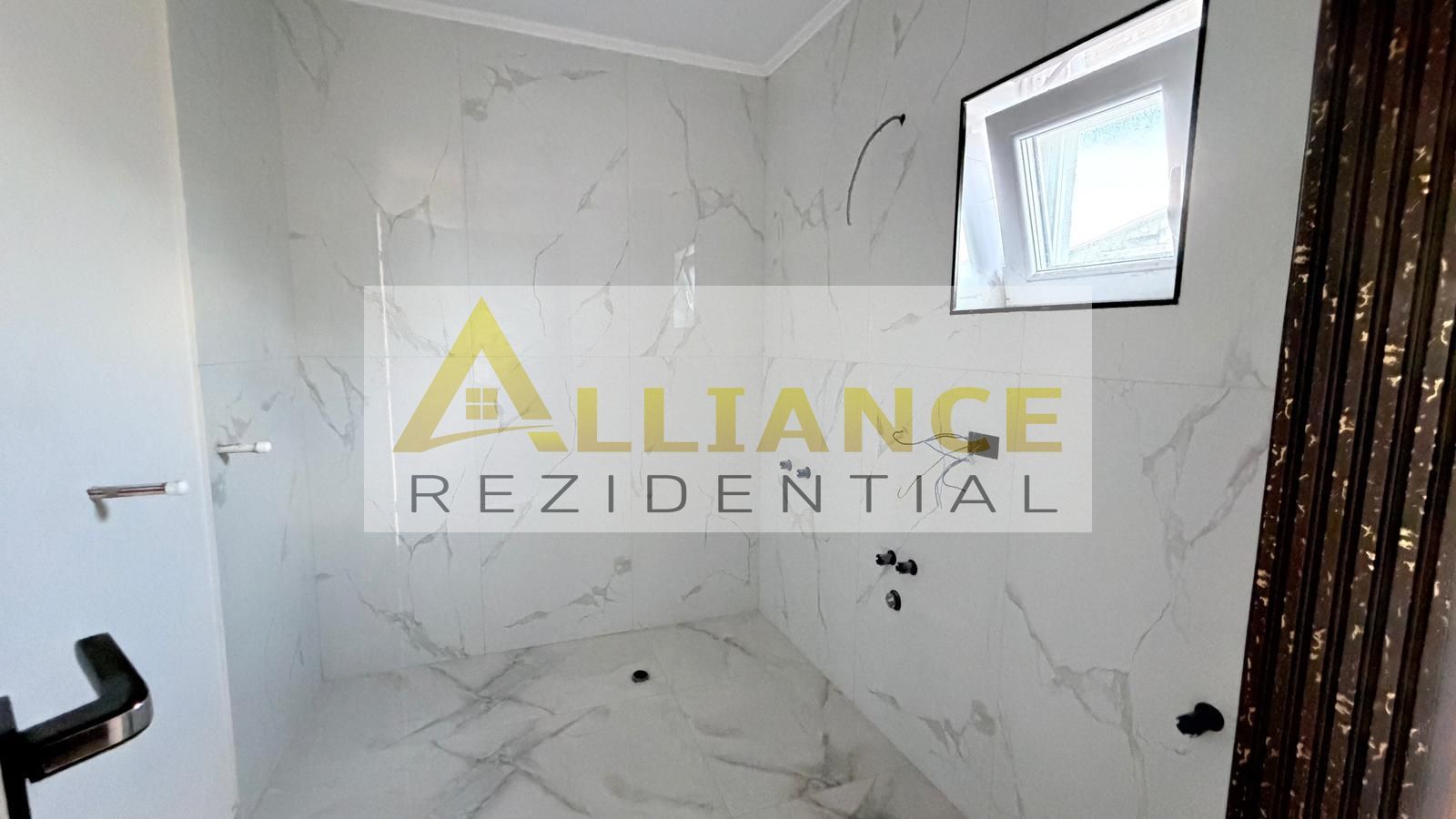 Casa Individuala - 6 camere - 3 bai - 550 mp teren - Poză 19