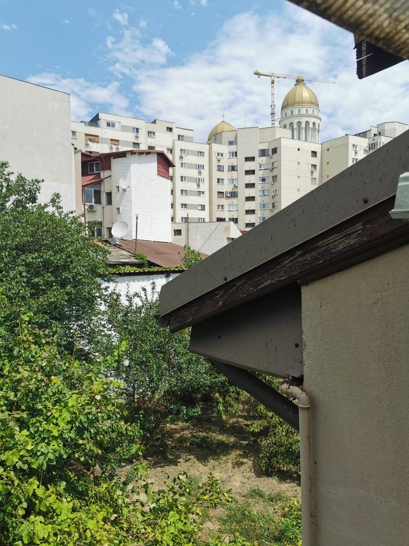 Cel mai ieftin teren central! -  strada Acvila nr 16.  -13 Septembrie - Poză 3