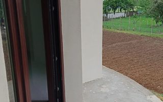 Casă/Vilă Dumbrăveni/Suceava - Poză 16