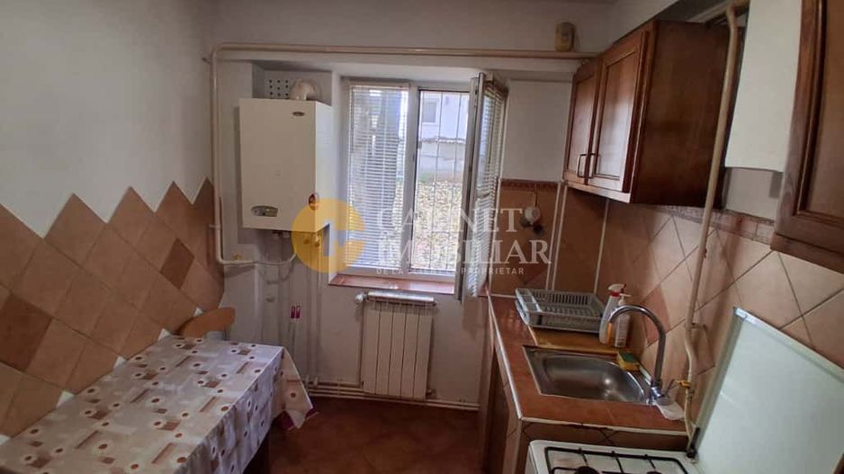 Apartament 2 camere, semidecomandat, zona Tatarasi Iasi - Poză 4