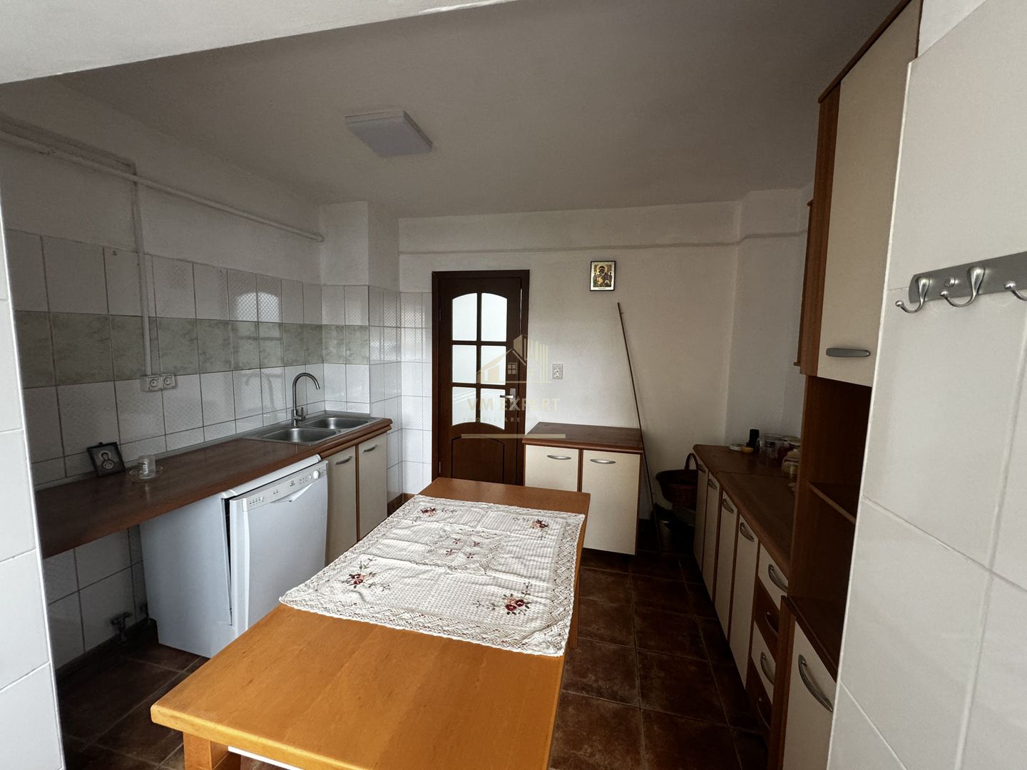 APARTAMENT 2 CAMERE PARTER VISOI - Poză 3