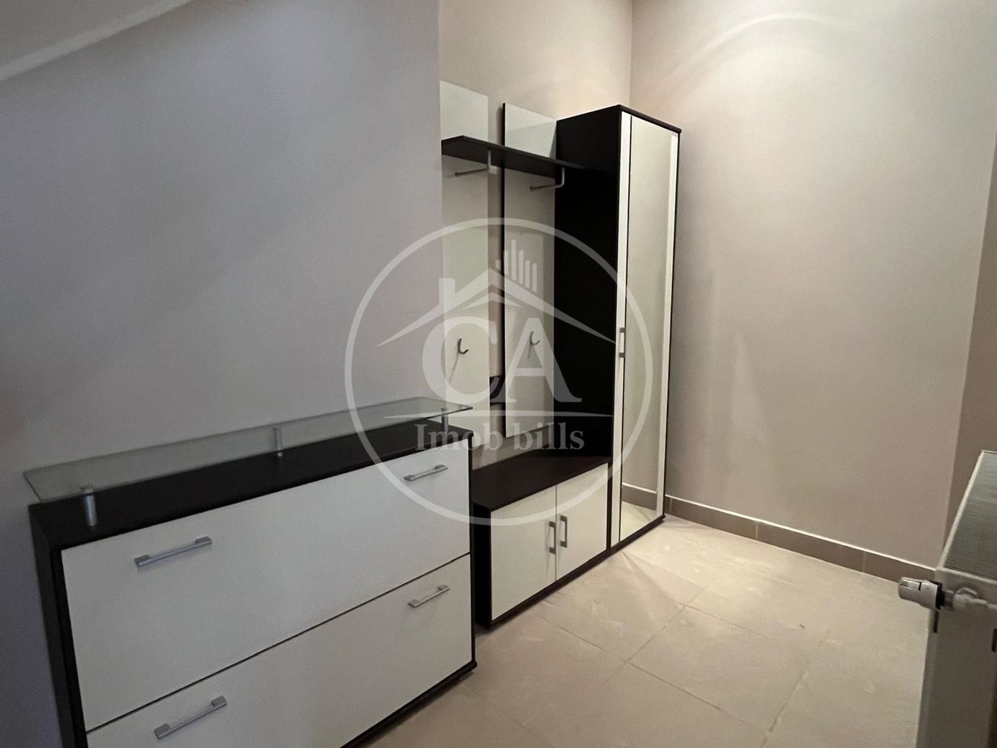 Casă de închiriat cu 3 camere in zona Centrală, Oradea - Poză 3