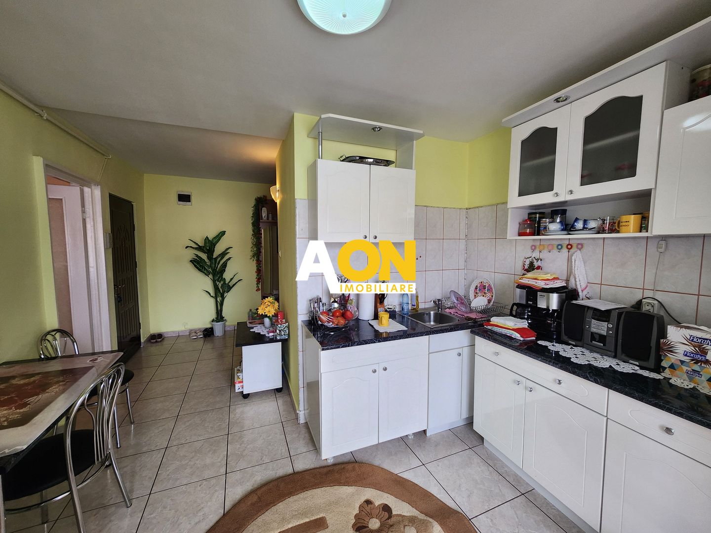 De vanzare apartament 3 camere, zona Cetate - Poză 7