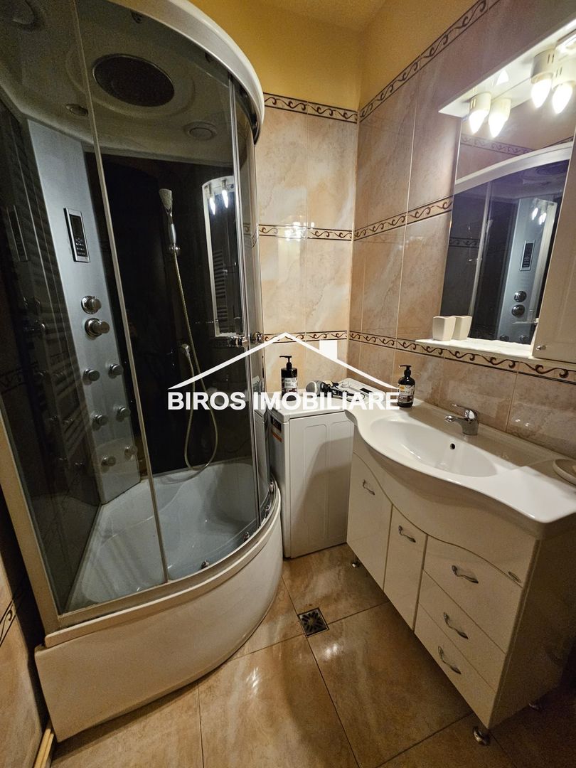 3 camere KFC - Universitate - Poză 7