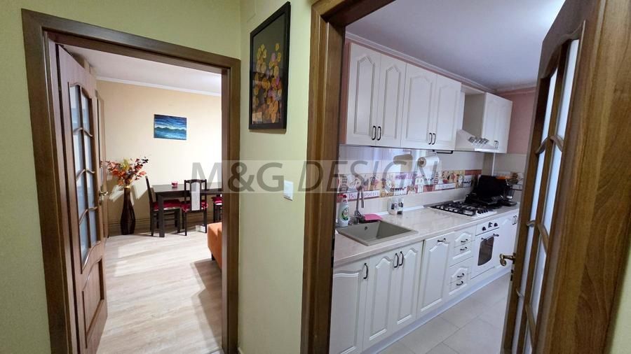 Apartament 3 camere Aradului parter cu balcon - Poză 8