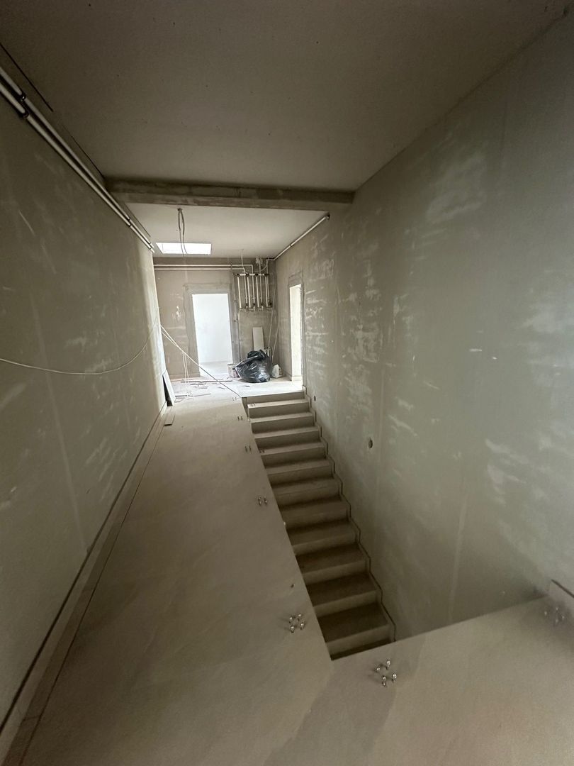 Apartment bloc nou cu lift si loc de parcare inclus - Poză 26