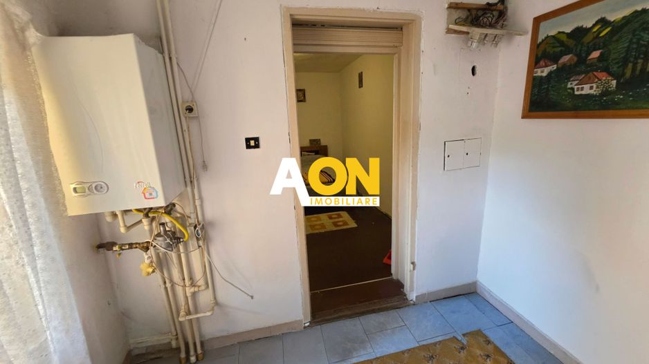 Casa 8 camere, cu 2 corpuri de cladire,  387 mp teren, zona Centru - Poză 11