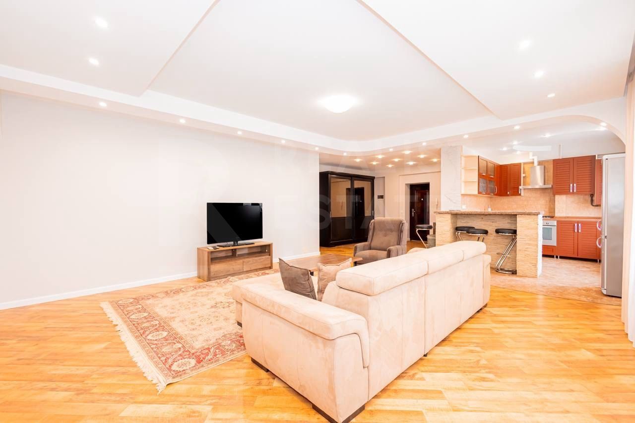 Chirie, apartament, 2 camere, strada  Mihai Eminescu, Centru - Poză 3