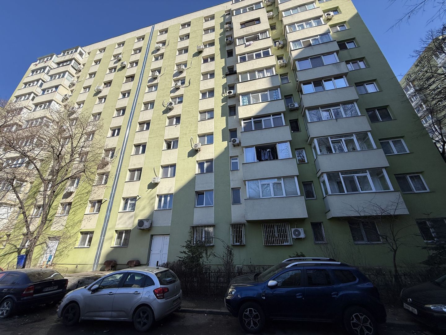 Ap 4 camere 67 mp Mega mall-bloc izolat termic-terasă refăcută! - Poză 16