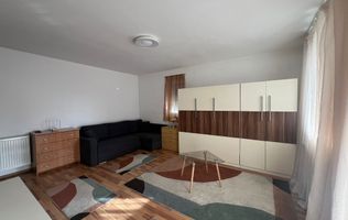 Garsoniera spatioasa,  Valea Aurie