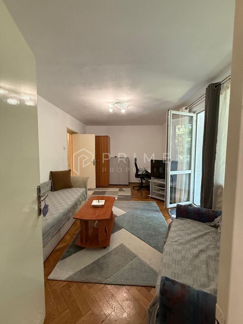 Apartament cu 3 camere decomandate- Ideal pentru studenti - Zona Tudor - Poză 2