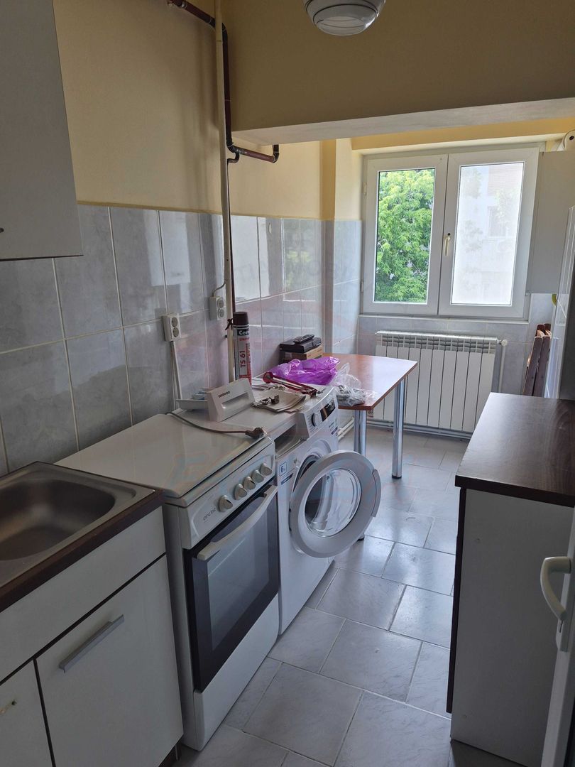 SE INCHIRIAZA APARTAMENT 1 CAMERA, MAZEPA 1, 250 EURO - Poză 3