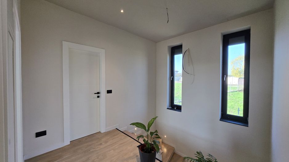 Casa noua 151mp curte 1000m Frumusani mobilata lux -langa Lac/Primarie - Poză 7