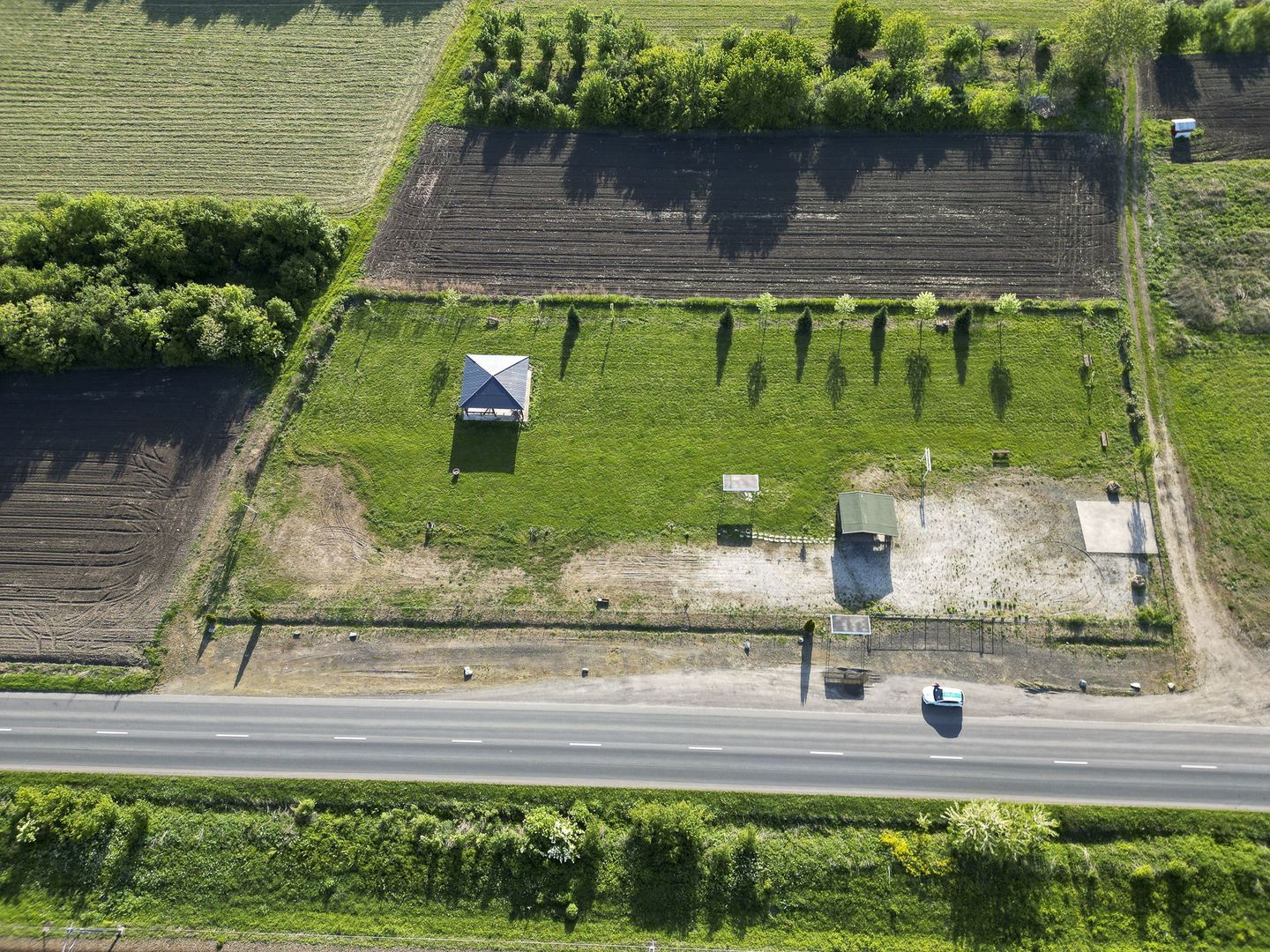 Închiriere platformă teren 4.000 mp Curtici - Poză 2