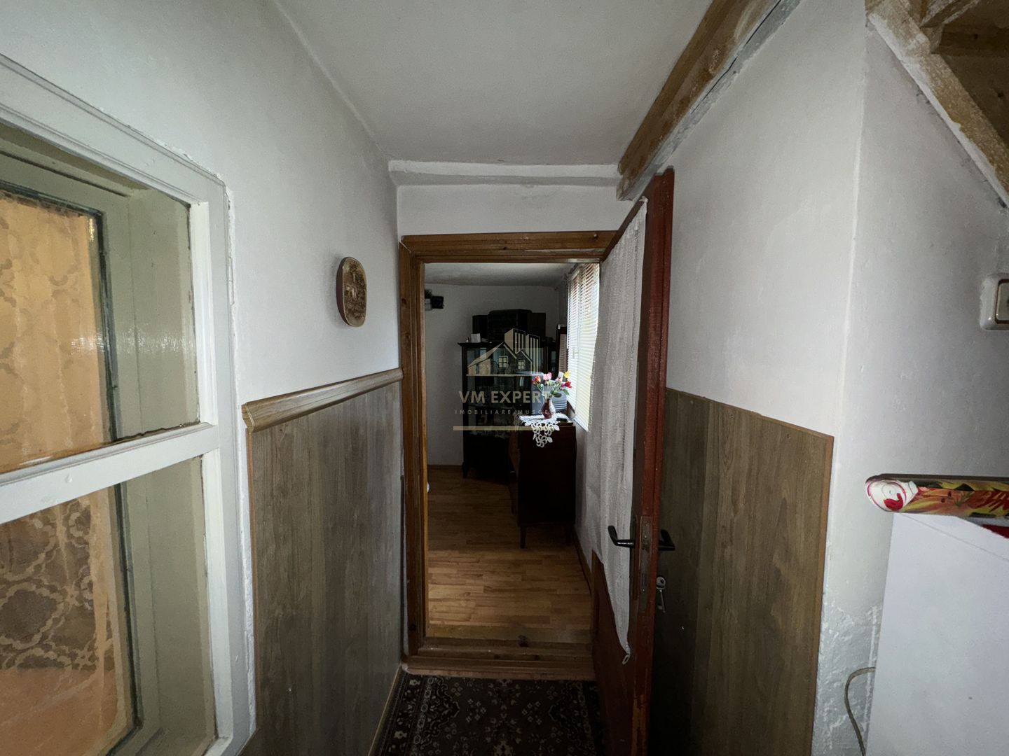 CASA 4 CAMERE, TEREN 604 MP, VOINESTI LERESTI, COMISION 0% - Poză 14
