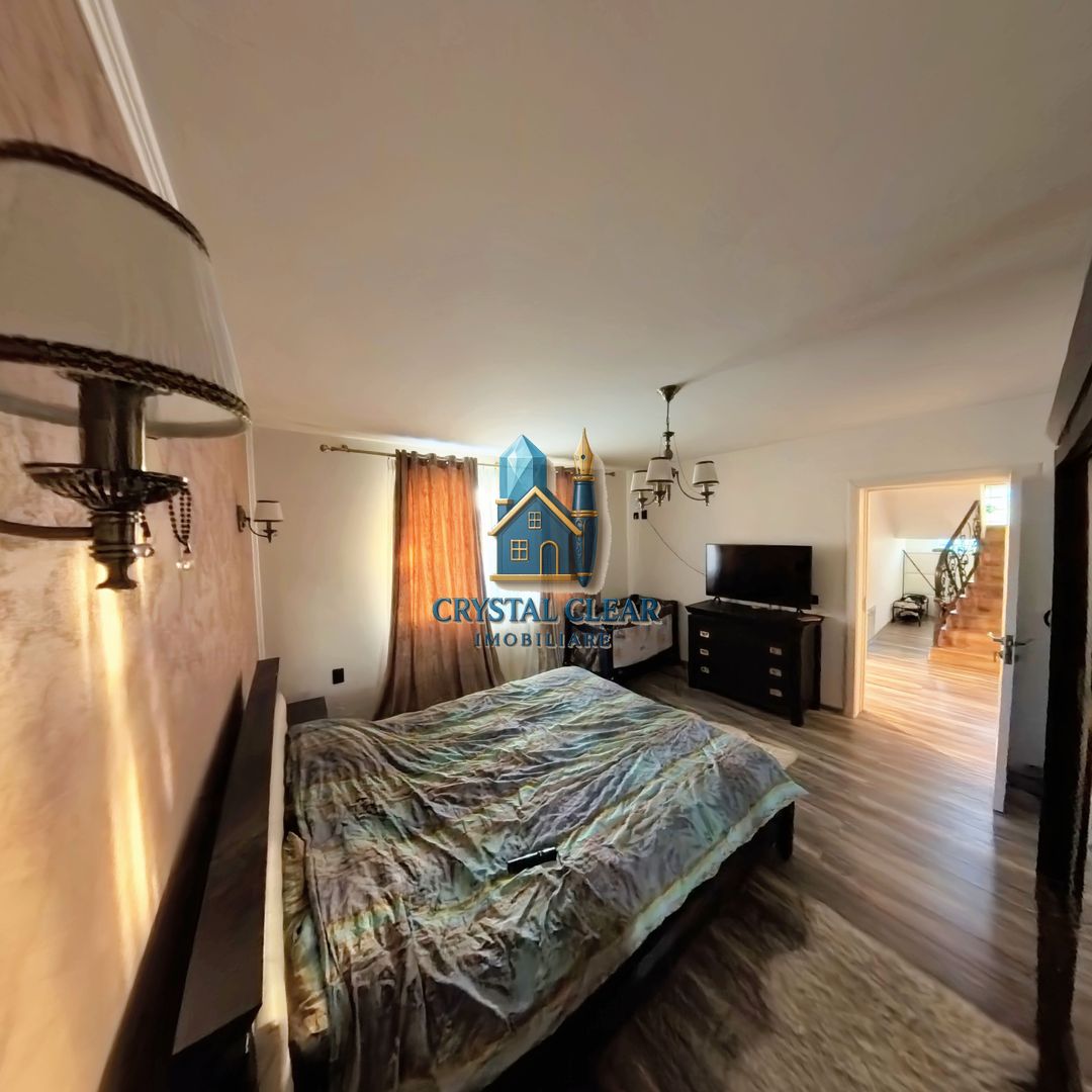 Casă 4 dormitoare și teren de 857 mp - zona Sântana de Mureș - Poză 2