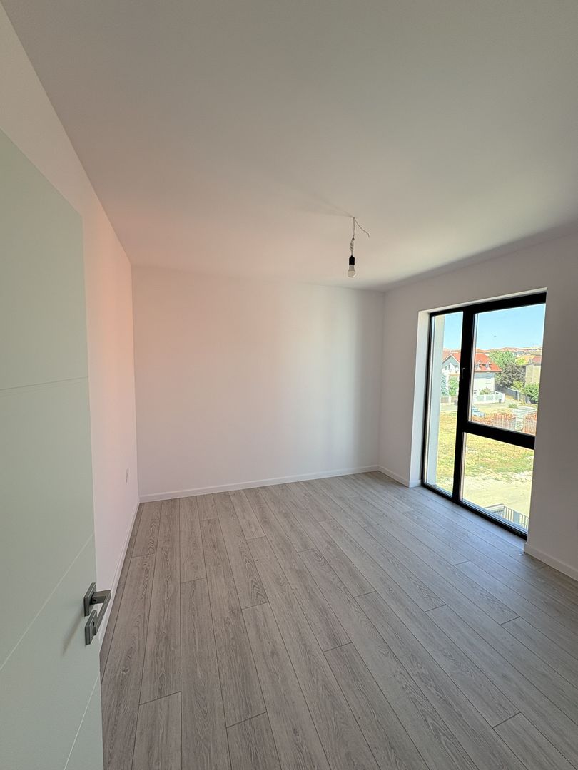 3 CAMERE, ZONA EXCELENTĂ, 2 MINUTE PÂNĂ LA PRINCIPALA - Poză 6