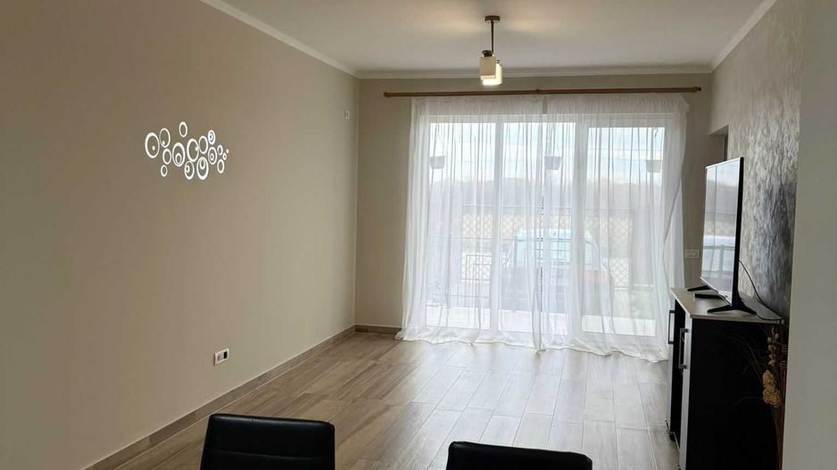 Apartament 3 camere Dumbravita bloc nou - Poză 1