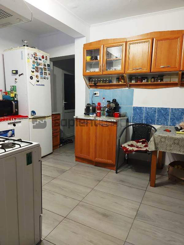 Casa cu 4 camere in Iosia - Poză 8