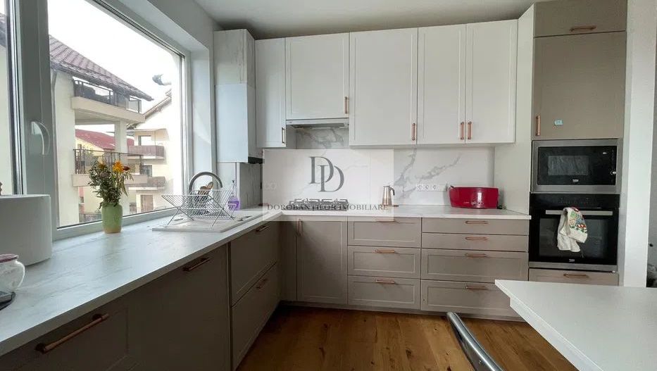 Apartament elegant 4 camere | Garaj privat | Cartier Europa - Poză 3