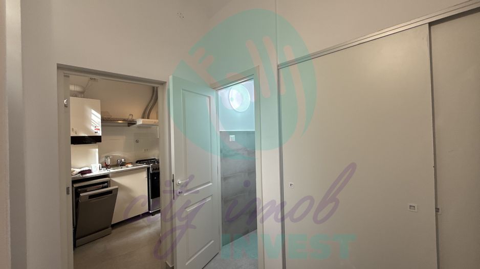 Apartament cochet vila edificata in perioada interbelica - Poză 12