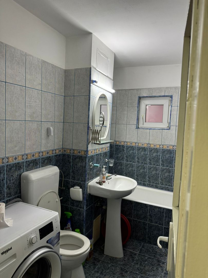 Girocului-Spitalul judetean | 3 Camere | Decomandat | Centrala proprie | Boxa - Poză 9