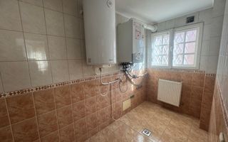 Proprietate deosebita in Filiasi - Poză 18