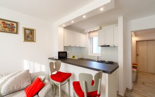 Vânzare, apartament cu 2 camere în zona Drumul Taberei - Poză 1