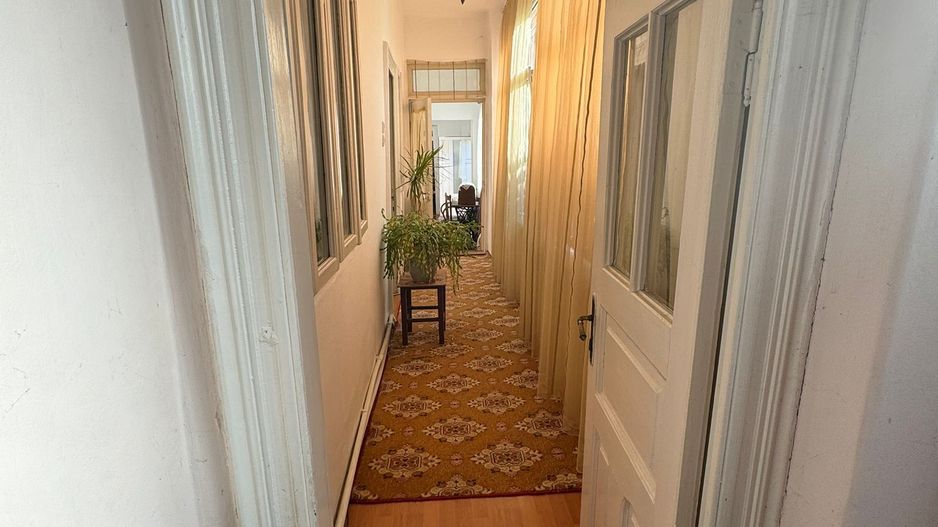 De vânzare  casă situată pe strada Mihail Sadoveanu - Poză 10