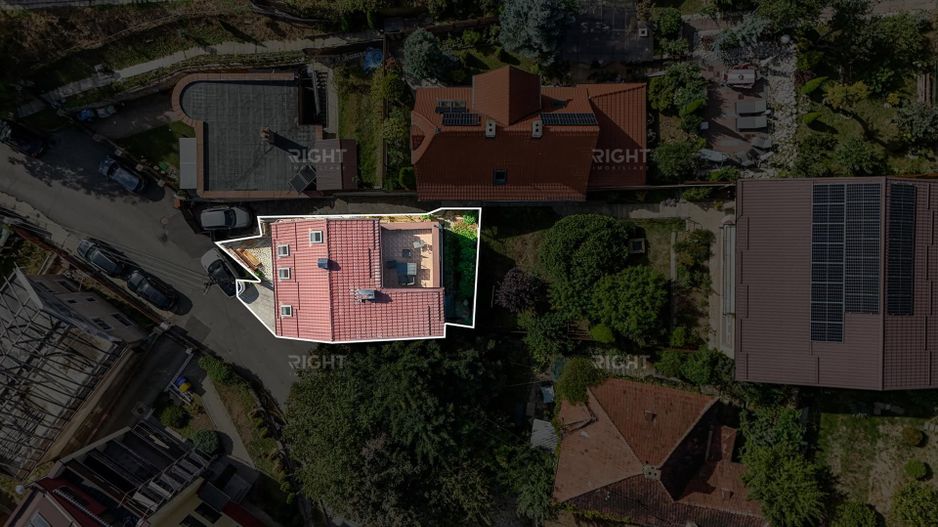Casa pe 3 niveluri | Terasa cu priveliste | 3 parcari | Pozitie centrala - Poză 38