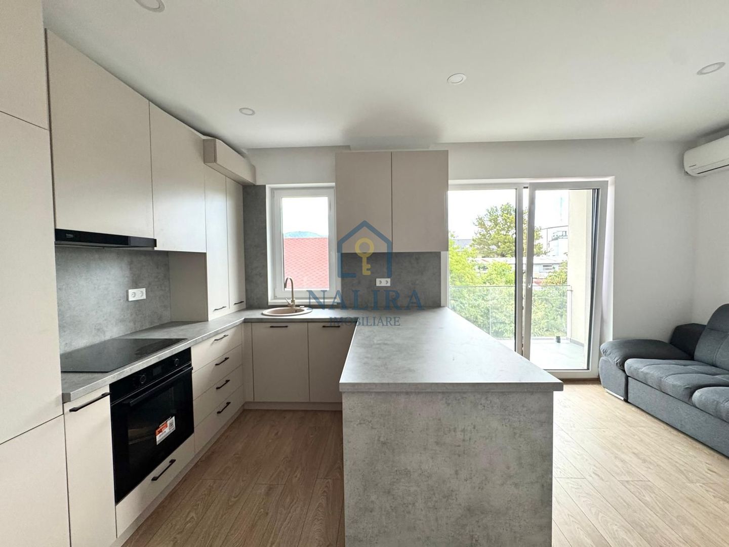 Apartament de vanzare 2 camere - Bloc nou - Centrul Vechi - Poză 1