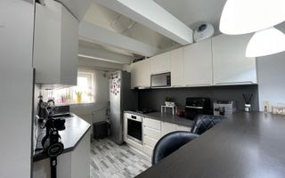 Apartament de vanzare, cu 4 camere,  82.4 mp. -Calea Cisnadiei (Ciresica) - Poză 19