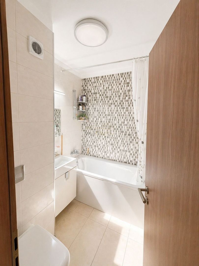 Vânzare apartament 3 camere, 2 băi, parcare, terasă 23 mp, Bună Ziua - Poză 7