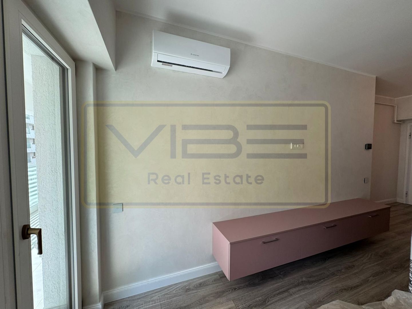 Apartament Copou 1 camera+parcare subterana Royal Town - Poză 8