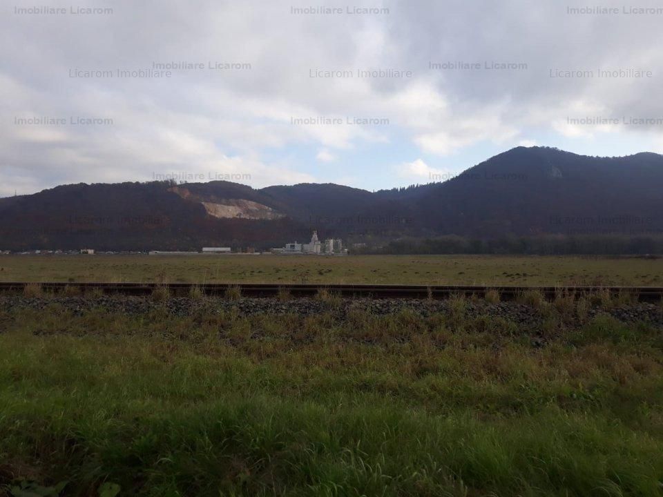 Teren industrial 2000mp DN 73 Soseaua Cristianului Str CUCULUI - Poză 1