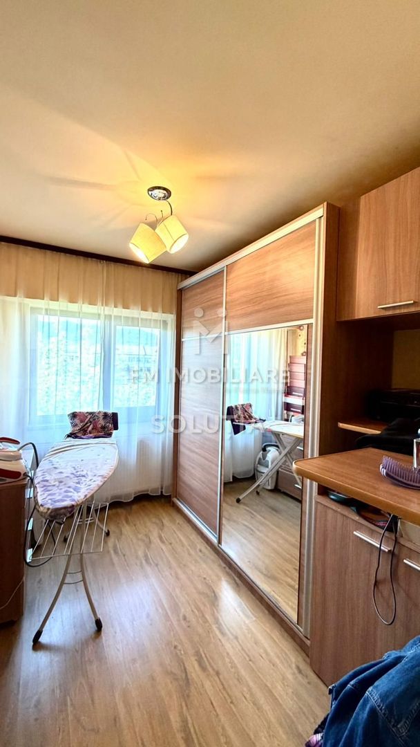 Apartament 4 camere | 2 băi | Decomandat | Etaj 2 - Poză 14