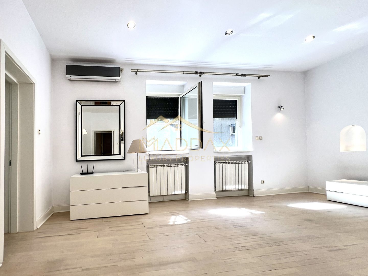 Apartament in Vila | Dorbanti - Capitale | De Vanzare | 1946 - Poză 6