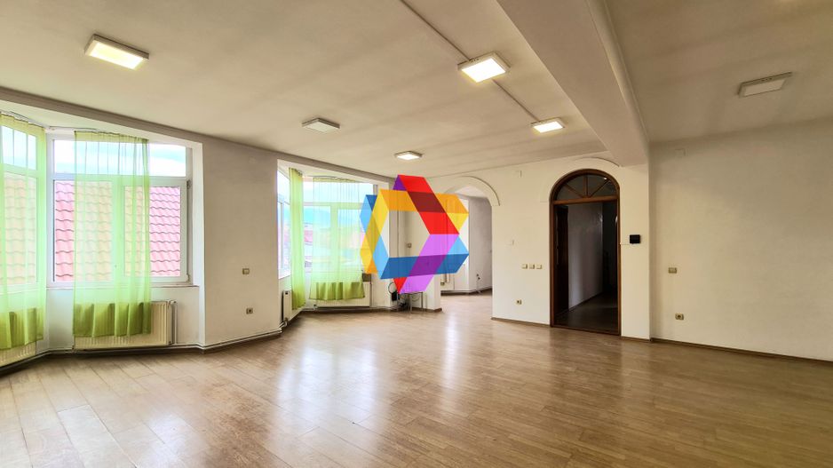 Spatiu birouri de închiriat Brasov - 130 mp # spatii-comerciale-brasov.ro - Poză 1
