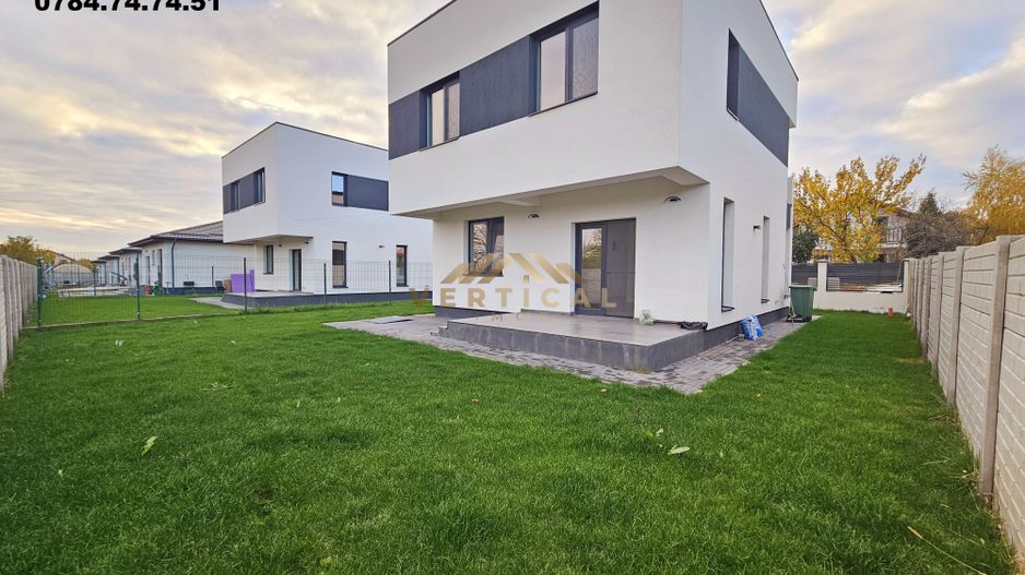 Vila la intrare in comuna Berceni - Poză 1