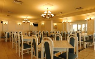 Restaurant cu terasă de închiriat, în Complex Comercial Mercur - Poză 5