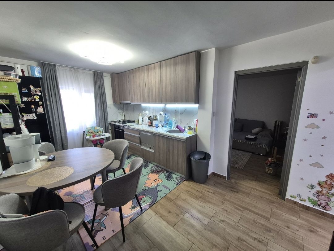 Ap decomandat 4 camere , 2 bai si 2 balcoane-zona Colentina bloc 1986 - Poză 28