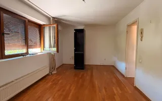 Vilă de vânzare în Sector 4 - 323 mp utili - 10 camere - Giurgiului - Poză 12